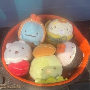 Sumikkogurashi plush set NWT